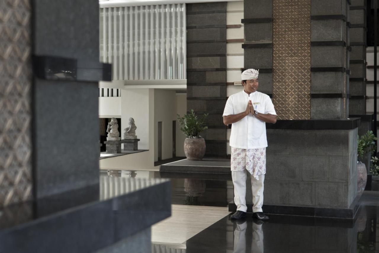 Swiss-Belhotel Tuban Kuta Lombok Exterior foto