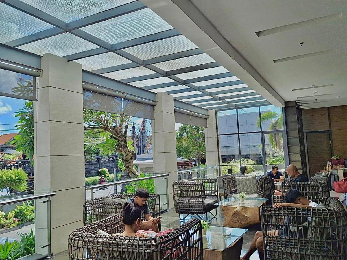 Swiss-Belhotel Tuban Kuta Lombok Exterior foto